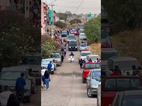 Santa Fe Klan llegando a su barrio… #santafeklan