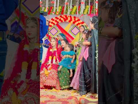 Jaimala ka vakt hai dekho #marriage #viralvideo #komaldhamal #shortvideo