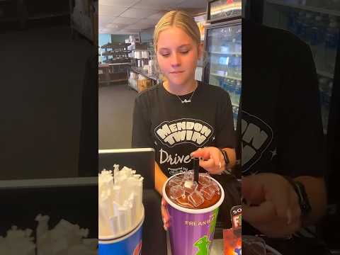 ๐๐ฑ๐She Ordered Popcornโฆ Then This Happened! ๐๐ฑ๐๐ฟ๐ฑ