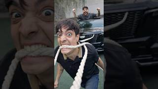 Arrastró Una Camioneta Con Los Dientes!! 🤯💥