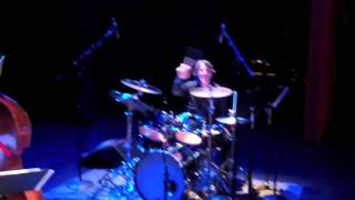 Sutton Foster says Hello from Midland, Michigan