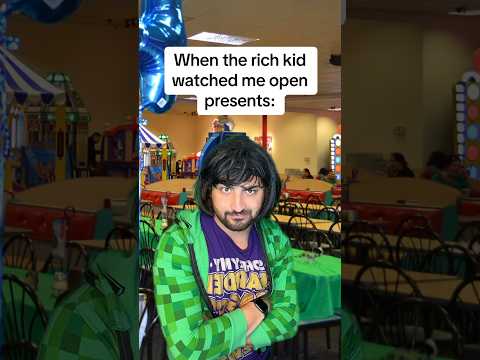 When the rich kid watched me open presents ๐ #comedy #shorts