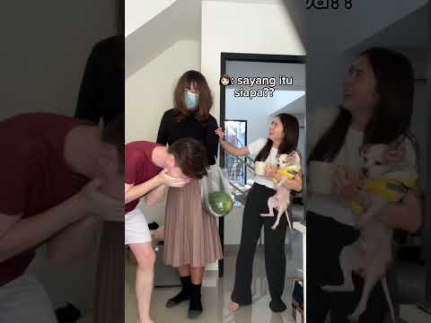 Prank Cici Peluk Sister Hong