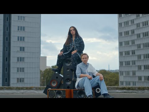 Esmée feat Jonas Snitt - La vie change (Clip Officiel)
