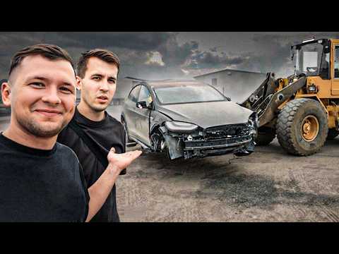 Наша ПЕРВАЯ TESLA! Как тебе такое Илон Маск?