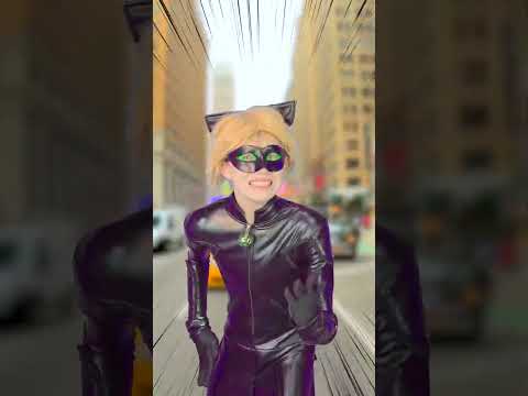 القط الأسود الخارق ينقذ مارينيت من عنكبوت القط الكرتوني! #funny #superhero #catnoir #viralvideo