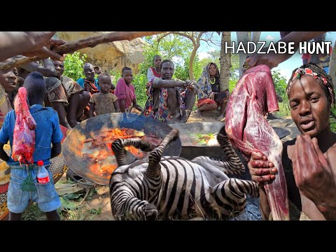 Hadzabe Tribe Big Hunts || Delicious Wild Game || True Hunters🦌🦌
