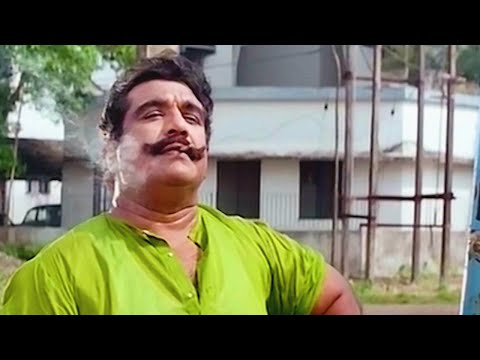 എന്താടാ റോട്ടീകൂടെ ഹോൺ അടിച്ചു പൊക്കൂടെ | Malayalam Movie Comedy Scenes | Cochin Haneefa