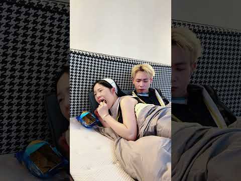 很有默契的一对#神父#修女
