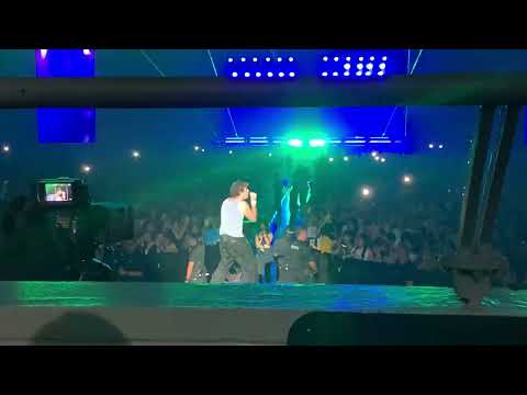 Lauv - "Summer Nights" - Live in Singapore 2023 | The Between Albums Tour (05/09/2023)