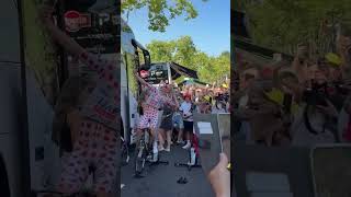 La celebración de los Mexicanos con POGACAR #ciclismo #tourdefrancia #México