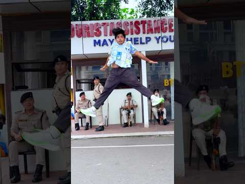 Indian👮‍♀️😭Police ne bahut mara or😰fir kush hua #viraljump #talentedboystunt #police #youtube