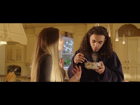 MB Officiel - MB - Pour La Vie (Clip Officiel)