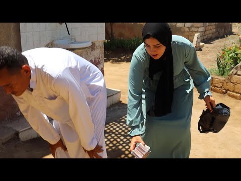 50امراه راقصه وضعت 50الف بجوار شاب يصلى فترك الصلاه ثم انظروا ماذا فعل
