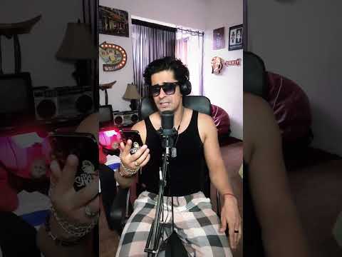 Ensayando un cover 😉🎶🎹