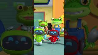 Surprise! It’s Raining Rainbows 🎨🌈| Gecko's Garage 🚚 #shorts #cartoonsforkids