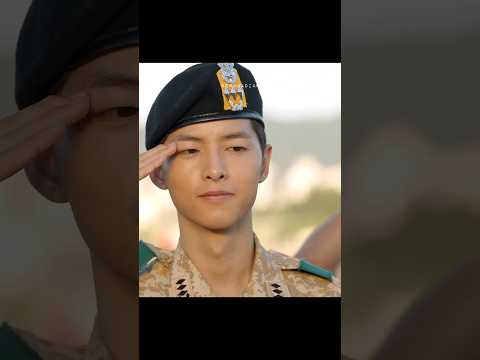 He can't stop laughing bcs..😂 #decendantsofthesun #songhyekyo#songjoongki #kimjiwon #jingoo