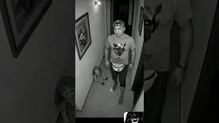 VIENDO EN LAS CÁMARAS ME DI CUENTA QUE LA MUÑECA SE MOVÍA ME ASUSTE 🤐 #terror