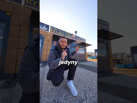 świrowanie pawiana pod eleganckim kurczakiem z rożna