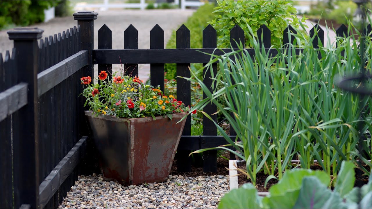 Red Hot Container Arrangement!