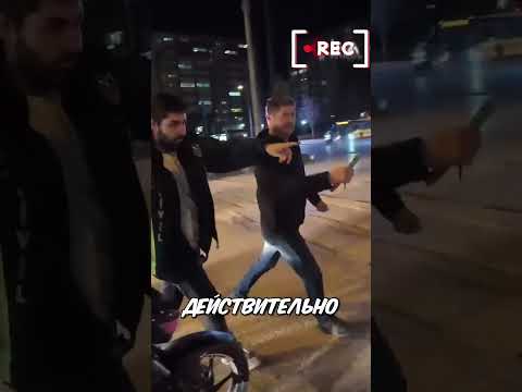 Выхватил ключи прямо на светофоре - и вот зачем он это сделал! 🔑😲
