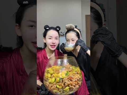 Chân gà sốt thái