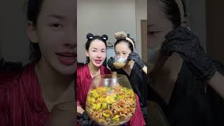 Chân gà sốt thái