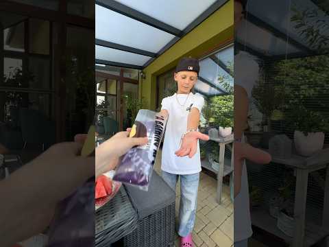 DOVEZL JSEM MU DÁREK Z DUBAJE! 🫣🤯