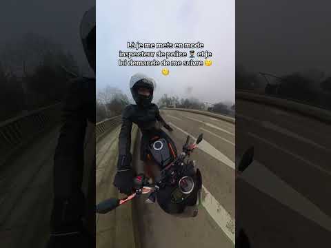 Elle a parlé chinois 🤨 #moto #girl #amour #love #mignon #cute #motorcycle #couple #couplegoals