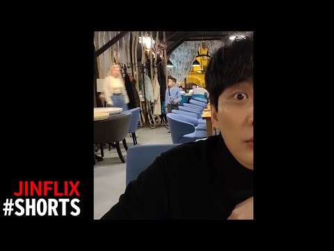 그냥 유럽 식당에서 밥을 먹고 있었을 뿐인데#SHORTS