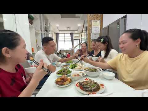 Về Tới Nhà Là Mẹ Vào Bếp Nấu Bữa Cơm Ngon | Huỳnh Trí Bảo