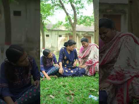 মুনমুনের হাতে কি হলো