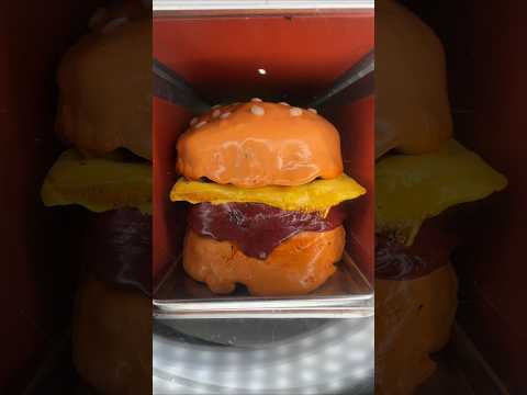 GIANT BURGER GUMMY CANDY FREEZE DRY FAIL 🍔😱