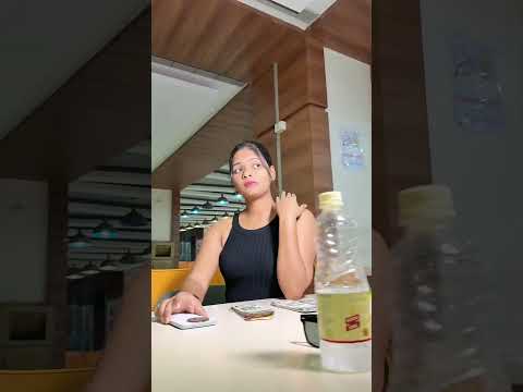 छोड़ो बेबी career बाद में बना लेंगे 😎 #money #phone #girlfriend #explorepage #fyp #youtube