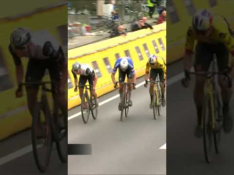 Van Aert VS Van Der Poel VS Pogacar! #shorts