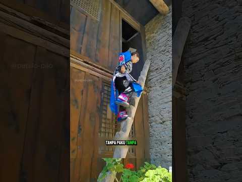 This Is How Tibetans Climb Upstairs