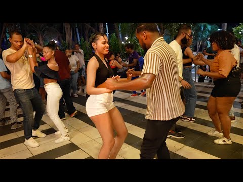 13 Bachata Bailes | Corito Bachatero en La Republica Dominicana