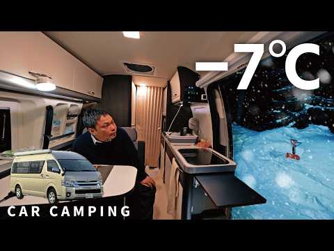 [Heavy snow car camping] -7℃! RV with frozen windows.