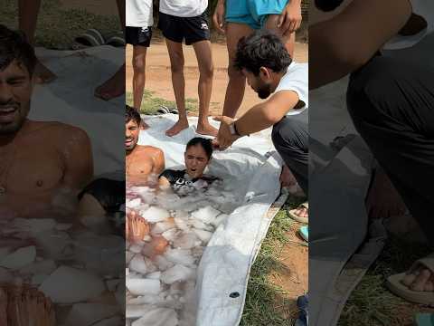 Ice bath me aisa kabhi na kare 😱🔥#ytshorts #shorts