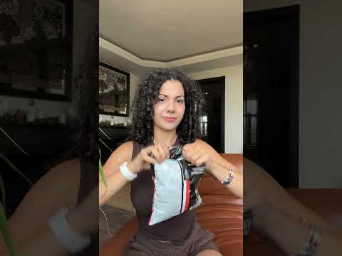 Selana Gomez’in alakasız gibi gözüken popcorn kombosu🤒🍿