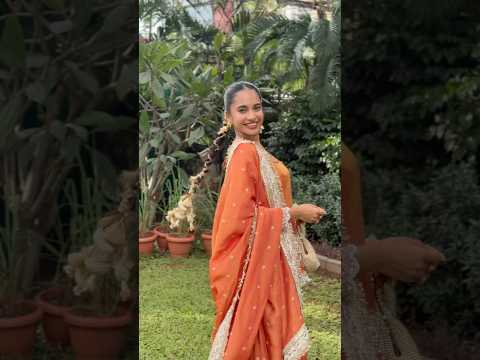Bridesmaid mehendi outfit with a punjabi twist🧡✨