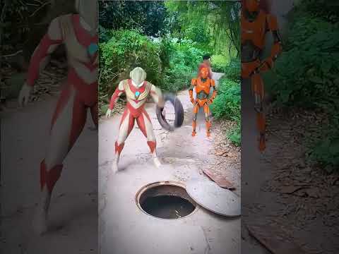 What kind of magical operation is this? Ultraman actually did this! Well done to the robot! Positi