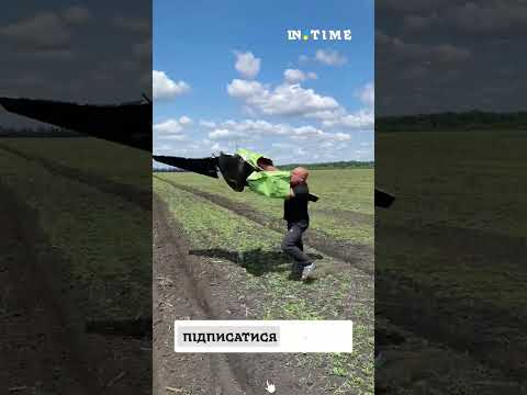 Дрони орків, яки ми знаходимо в полях, зроблени з пінопласту. #shorts
