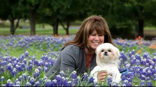 Behind the scenes of the bluebonnet photo shoot
