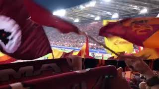 Roma-Liverpool || Inno dalla Curva Sud || SPETTACOLO!