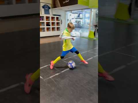 Ejercicios de coordinación. Futbol para niños #futbol #futbolskills #futbolargentino  @DanyPlayTime