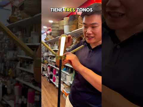 Luz camping con batería de larga duración, resistente a lluvia y polvo.