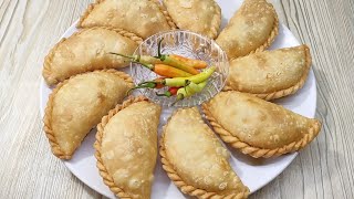 PASTEL GORENG ISI RAGOUT