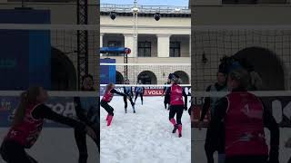This vibe😍❄️ #snowvolleyball #vball #volleyballgame #vballgirls #volleyballworld
