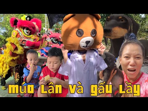 Múa lân và gấu lầy